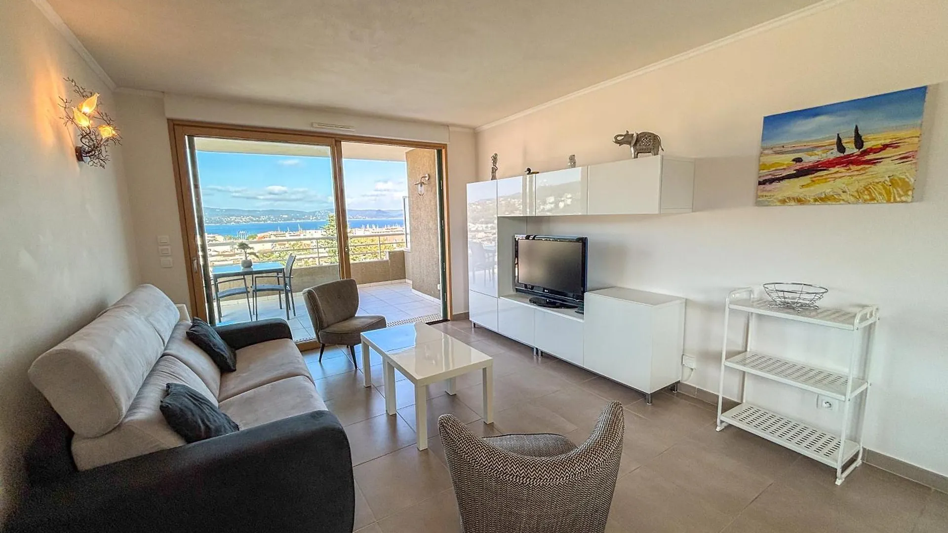 Azura - Appartement Climatise 2 Chambres Terrasse Vue Mer Avec Parking Prive Gratuit Cavalaire-sur-Mer
